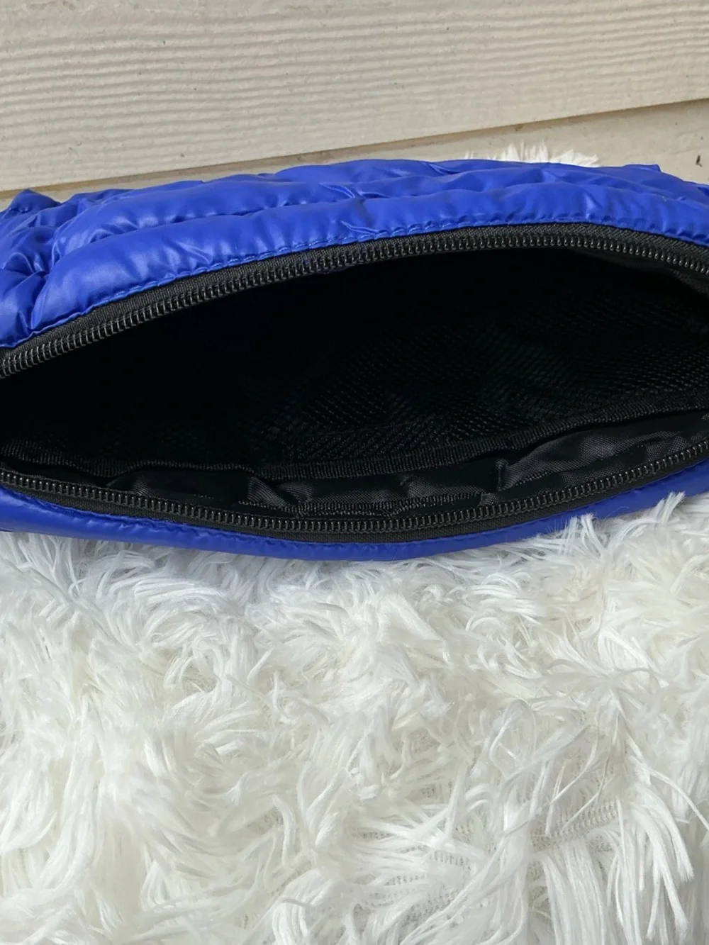 Viva La Bonita Quilted Puffer Crossbody - Electric Blue with Black/White Strap - Picture 7 of 8